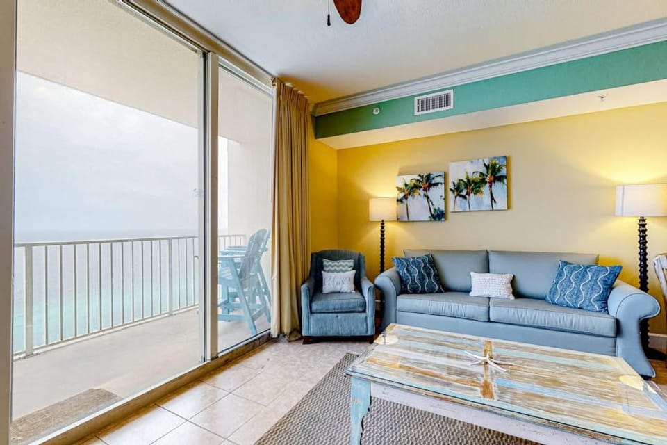21st-floor oceanfront condo with ocean view pool & hot tub access & WD House in Panama City Beach