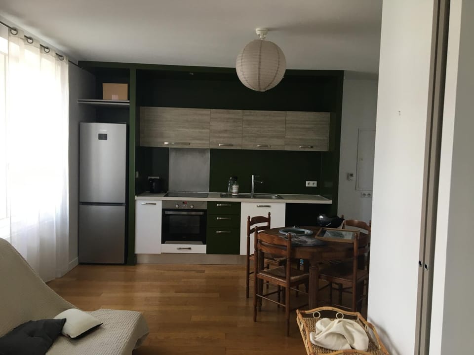 ST Louis Apartment in La Rochelle