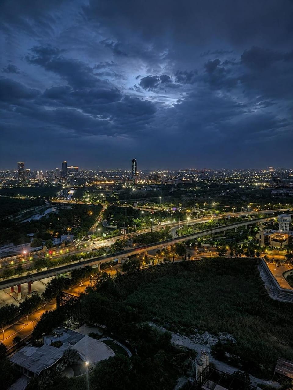 Phantom Stay Apartment in Noida