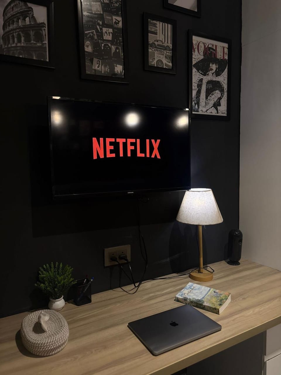 Phantom Stay Apartment in Noida