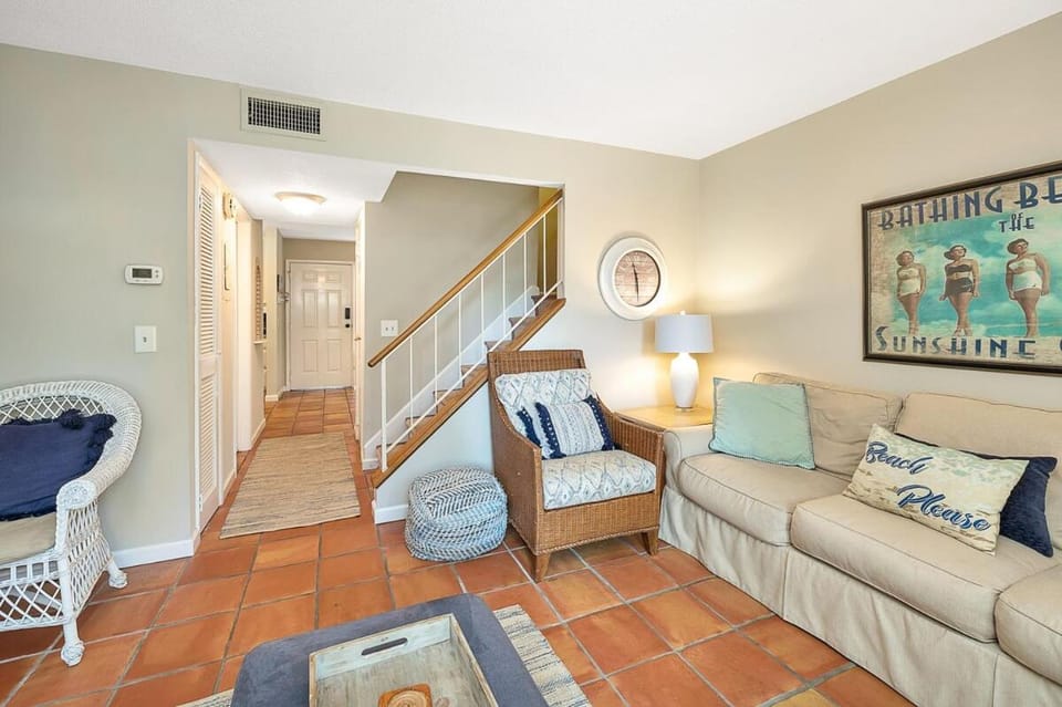 St Simons Island 2BR Condo, Pet-Friendly Townhouse Near Beach, Pool & Pier Village House in Saint Simons Island