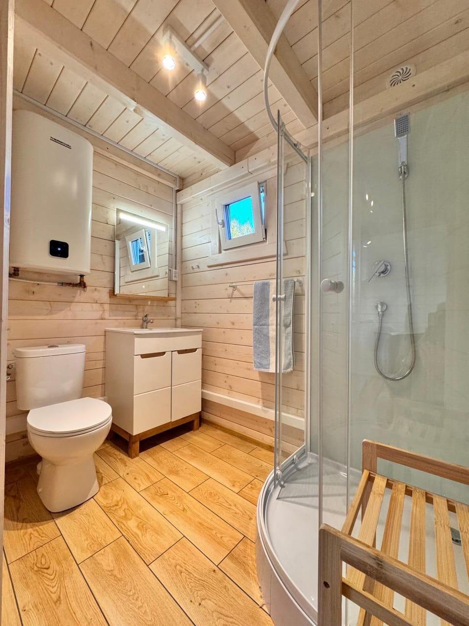 Shower, Toilet, Bathroom