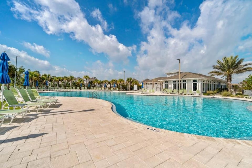 Dog-friendly townhouse with private beach hot tub pool tennis golf gym AC Villa in Perdido Key