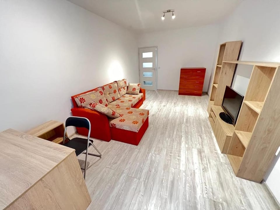 Central Comfort With Parking Apartment in Varna