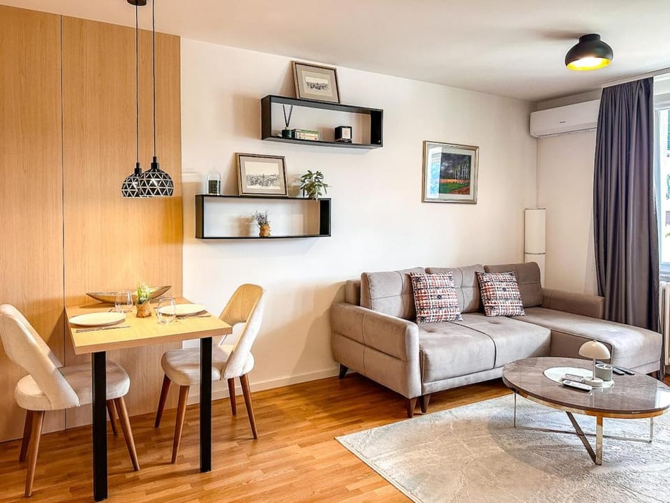 Brickville Modern Apartment Apartment in Sarajevo