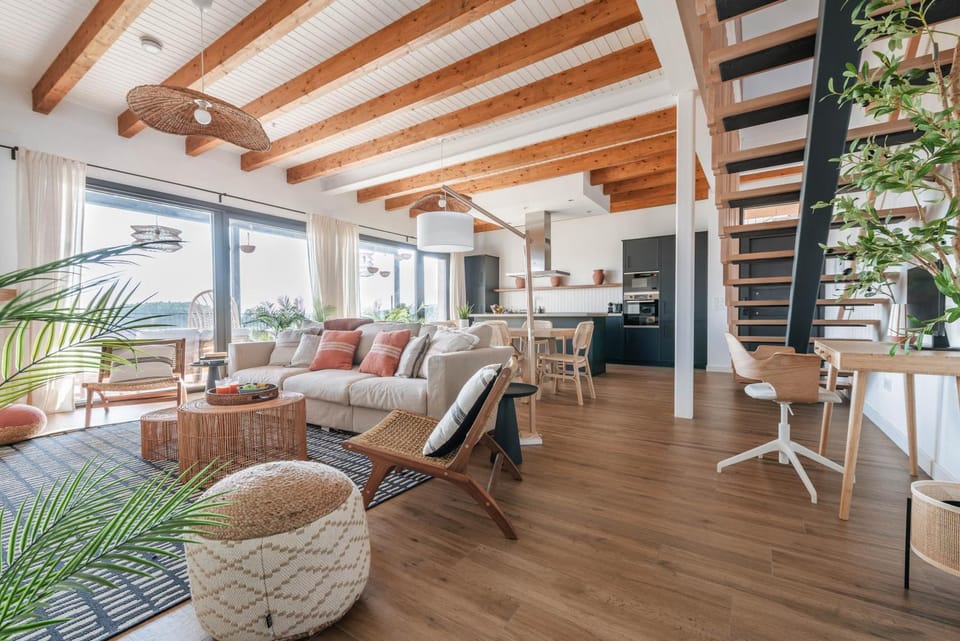 Lounge or bar