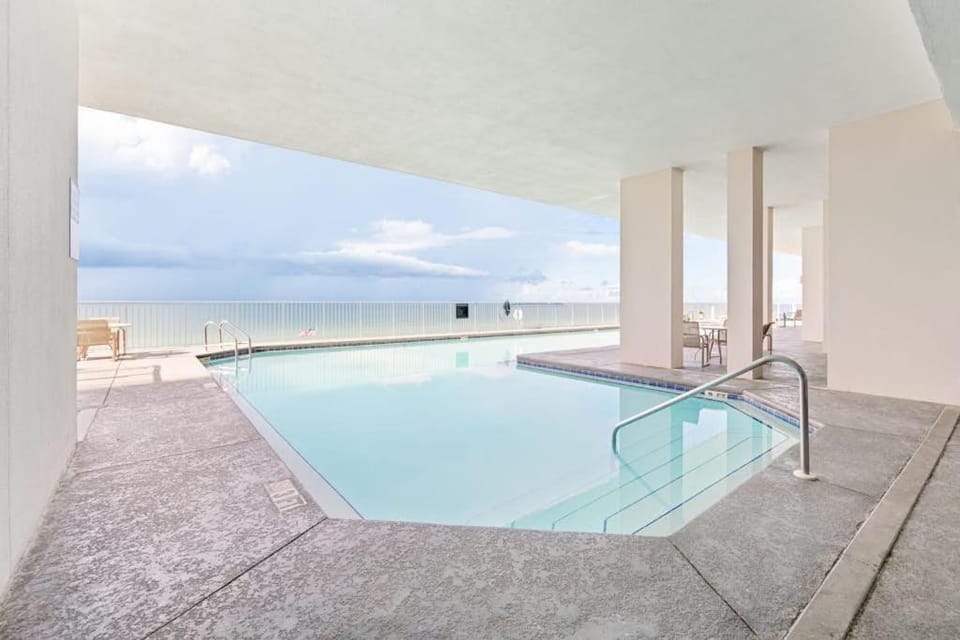 Inviting Gulf-front condo In Perdido Key with waterfront pool hot tub and oceanfront balcony Apartment in Perdido Key