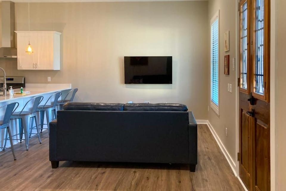 Dog-friendly duplex with a balcony washer&dryer & AC - close to the ocean House in Port Saint Joe