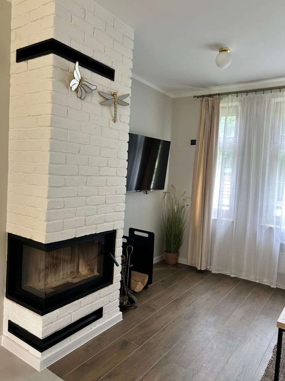 TV and multimedia, Living room, Evening entertainment, fireplace, fireplace, flat iron