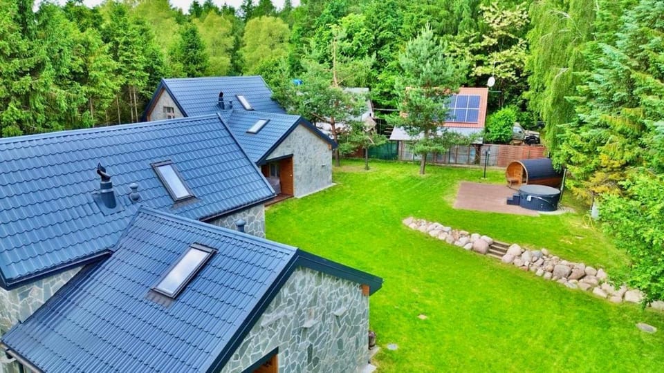 Property building, Spring, Day, Natural landscape, Bird's eye view, BBQ facilities, Garden, Hot Tub, Sauna, Garden view