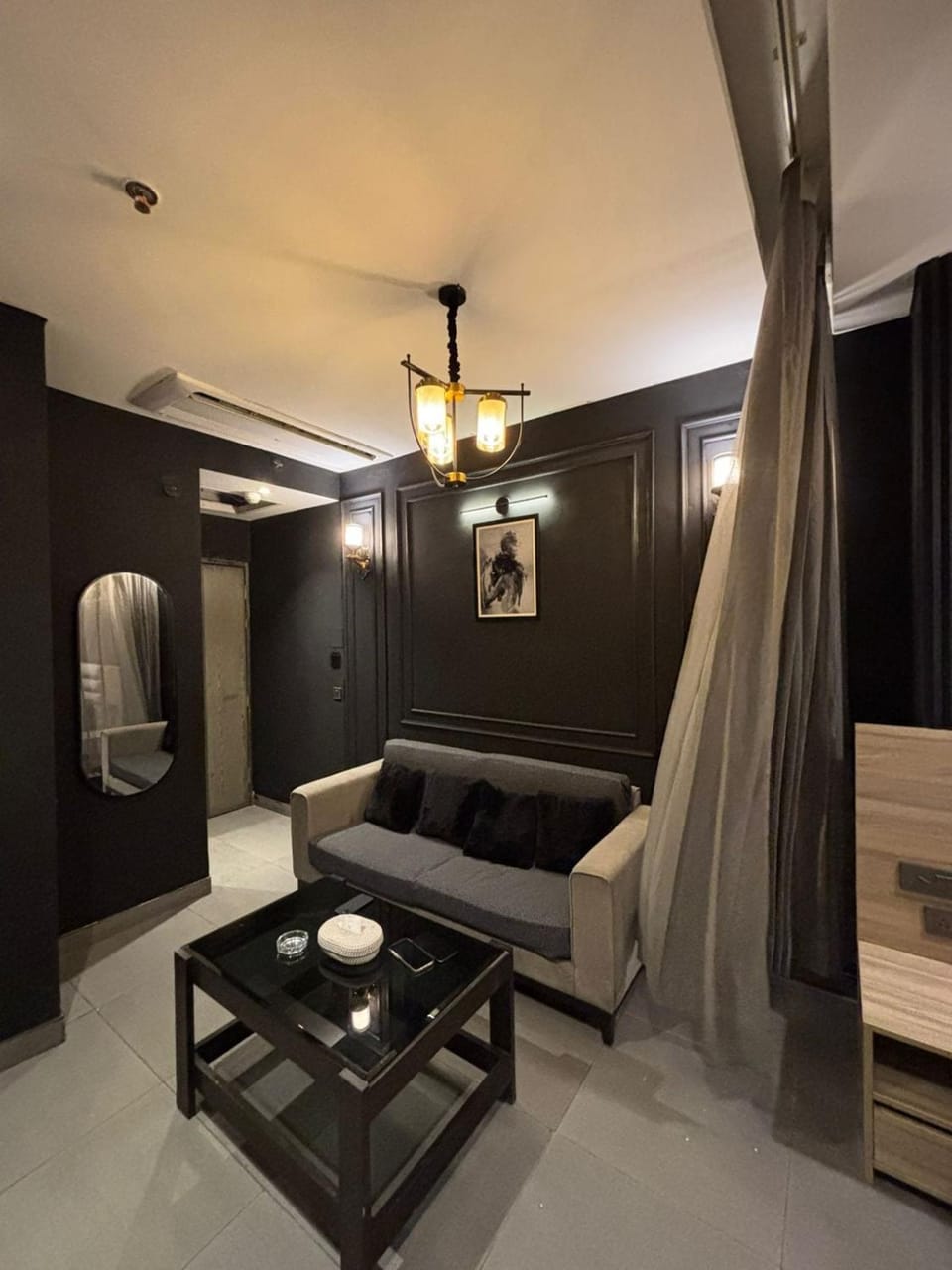 Phantom Stay Apartment in Noida