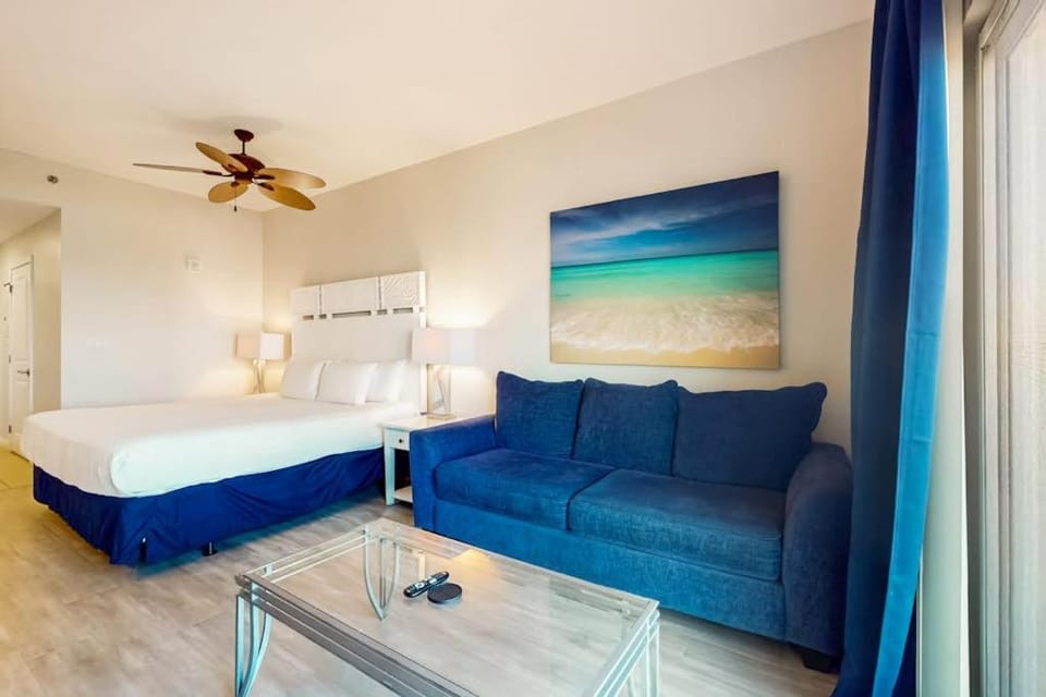 Gulf view getaway with an outdoor pool hot tub central AC House in Miramar Beach