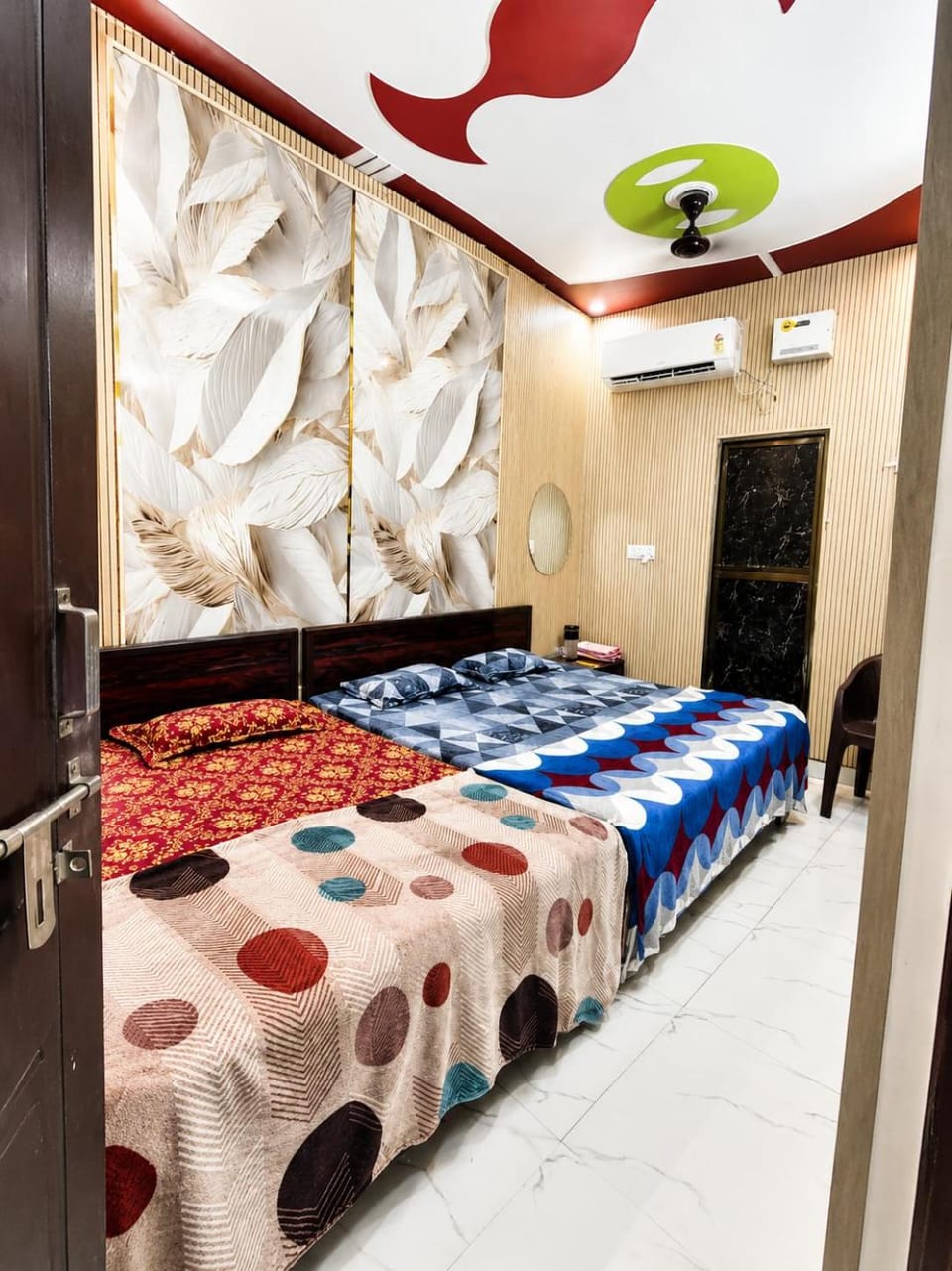 Bed, Photo of the whole room, Bedroom, Family