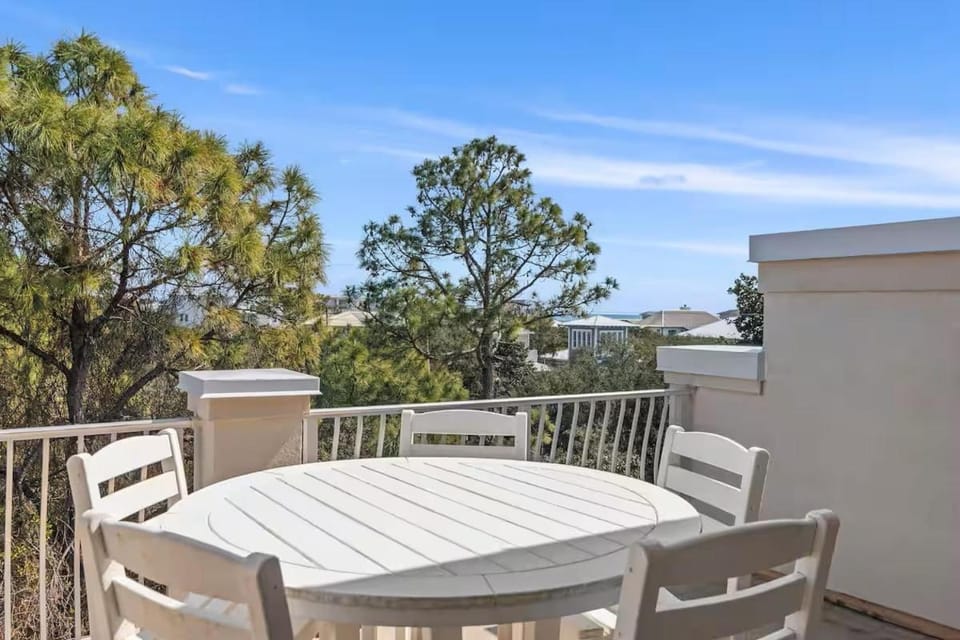 Golf Cart - 3 Min Walk to Beach - Rooftop Gulf Views House in South Walton County