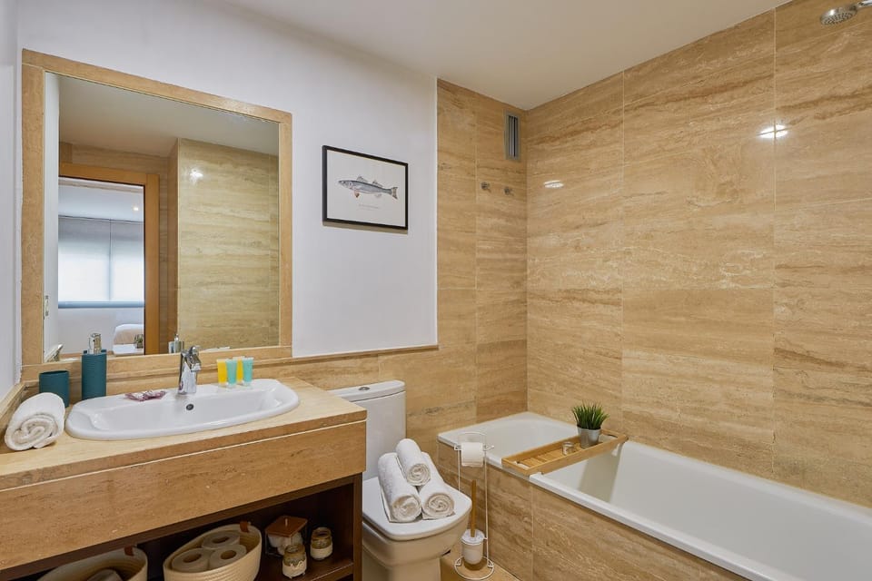 Bathroom, towels