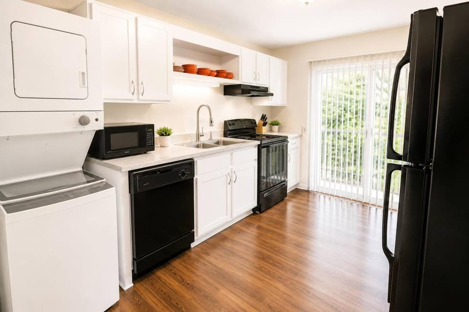 Cityside Escape Minutes From UAB + Hospitals Apartment in Homewood