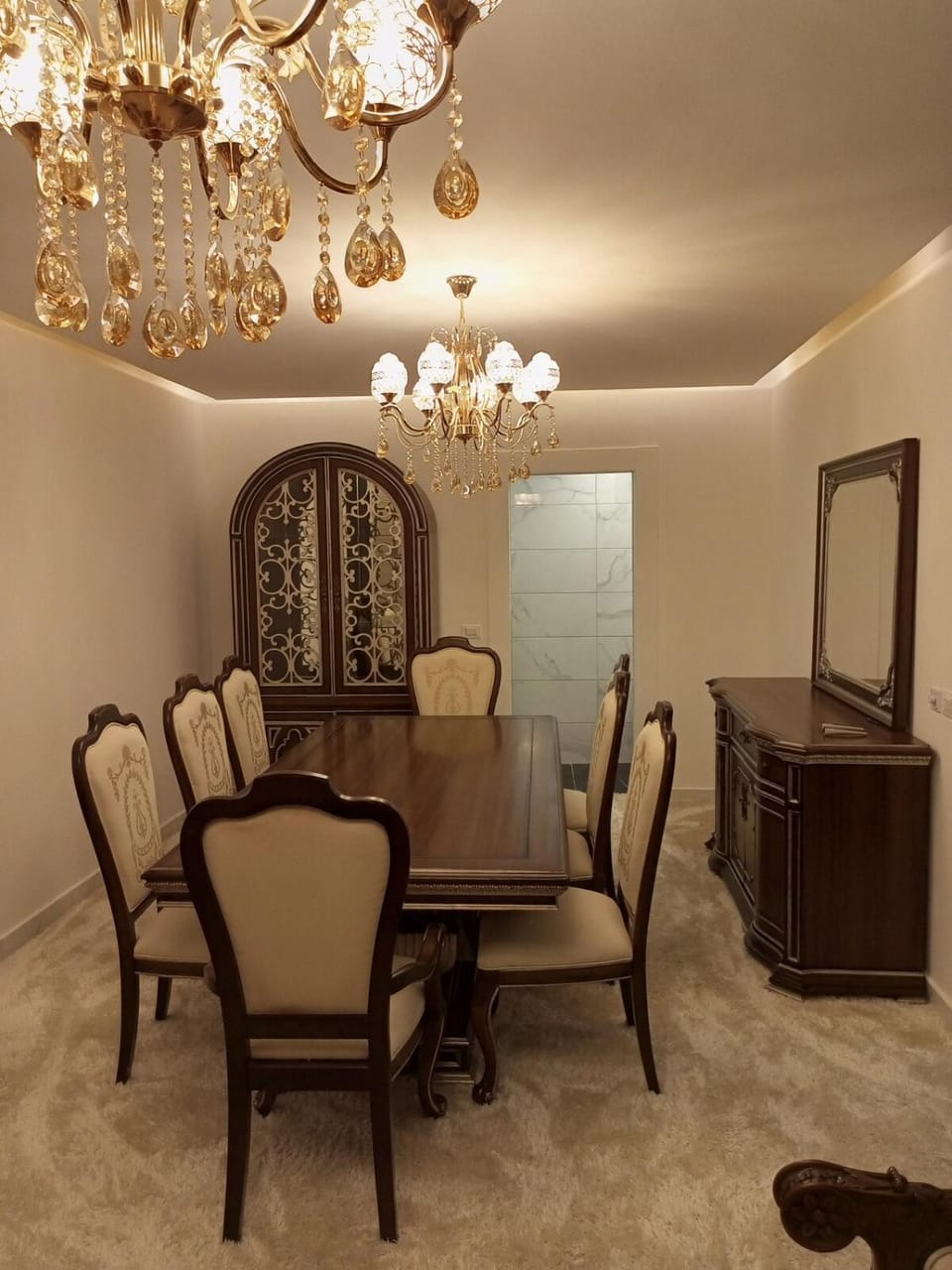 FABULOUS ,PANORAMIC 3 BED-ROOM SERVICED APARTMENT Abdoun Apartment in Africa