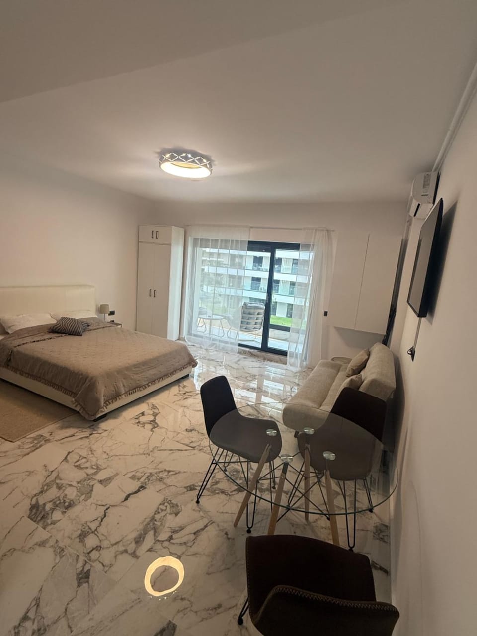 Ivory studio Apartment in Constanta