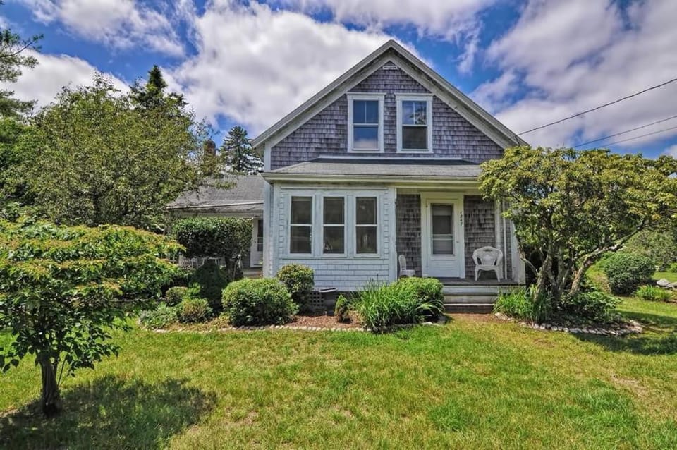 Westport Point Farmhouse House in Westport