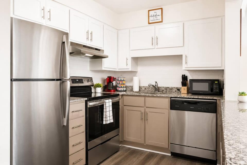 Work & Relax: 1BR By UAB, St. Vincents & Downtown Apartment in Vestavia Hills