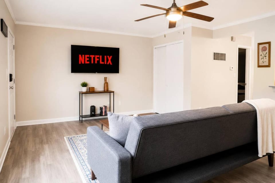 Work & Relax: 1BR By UAB, St. Vincents & Downtown Apartment in Vestavia Hills