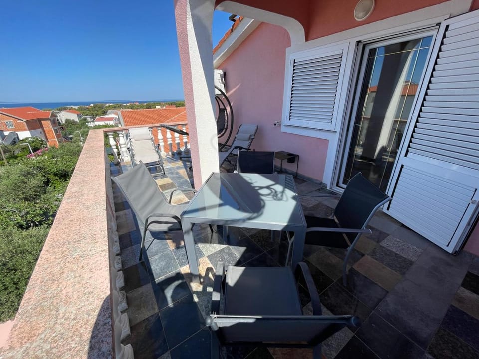 Day, View (from property/room), Balcony/Terrace, Seating area