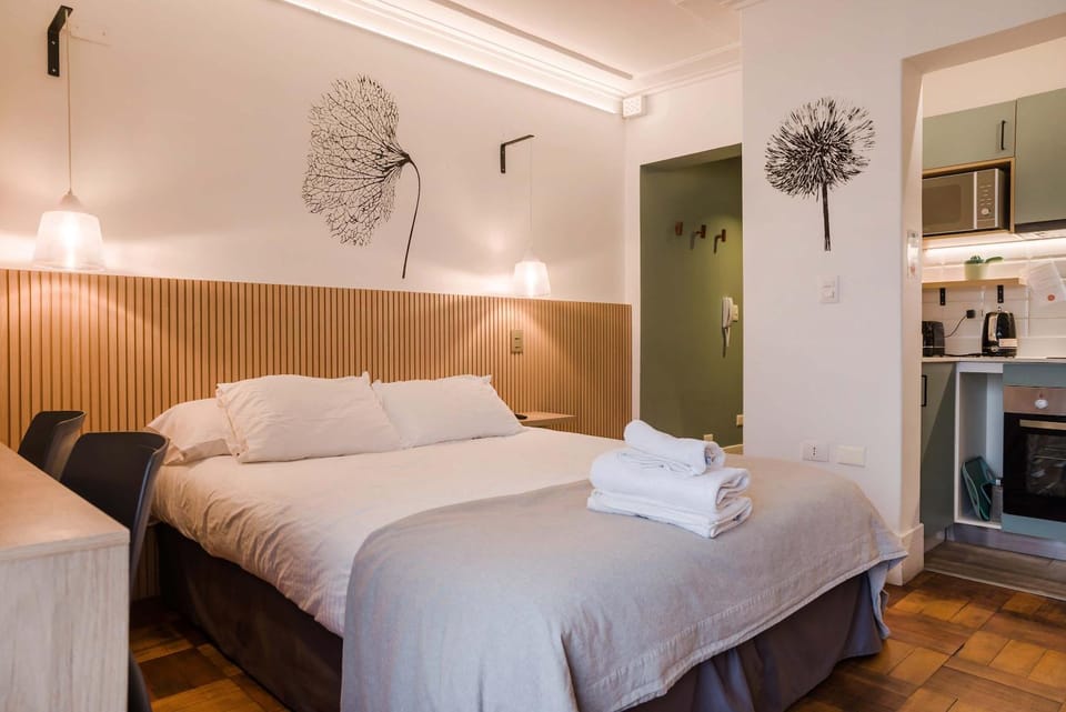 Bright & Modern Studio Prime Providencia Location Apartment in Providencia