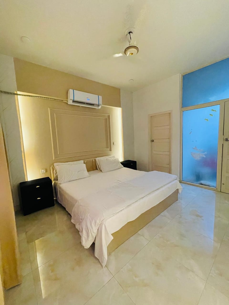 Photo of the whole room