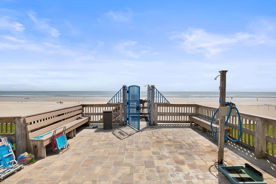 Ebb Tide 406 House in Edgewater