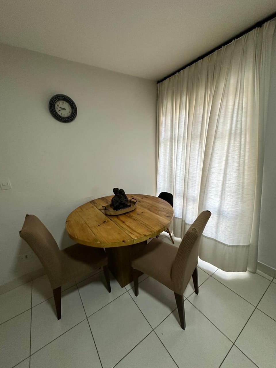 AP 1 quarto ambiente familiar perto Hospital, Feira St Oeste Goiânia Apartment in Goiania