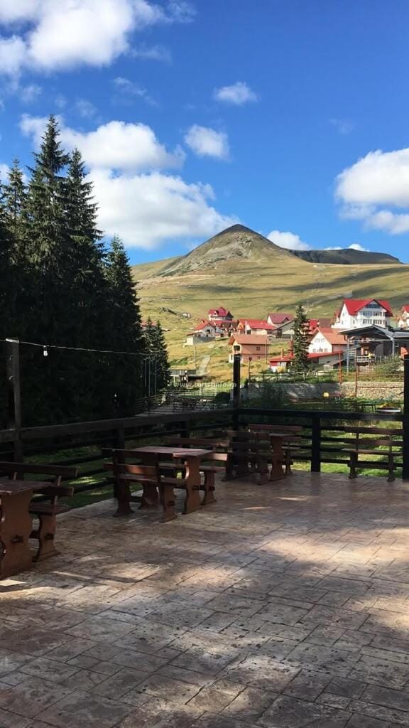 Casa de Vacanta Oxigen Bed and Breakfast in Romania