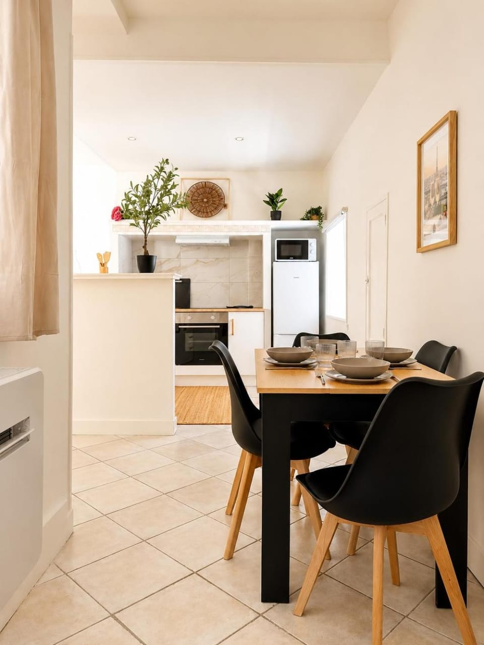 Le Saint Vincent 2 City Center and Train Station Apartment in Carcassonne