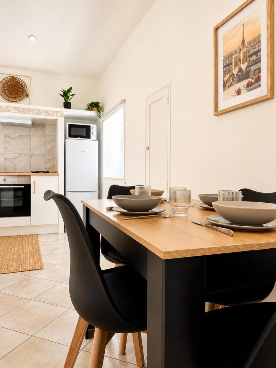 Le Saint Vincent 2 City Center and Train Station Apartment in Carcassonne