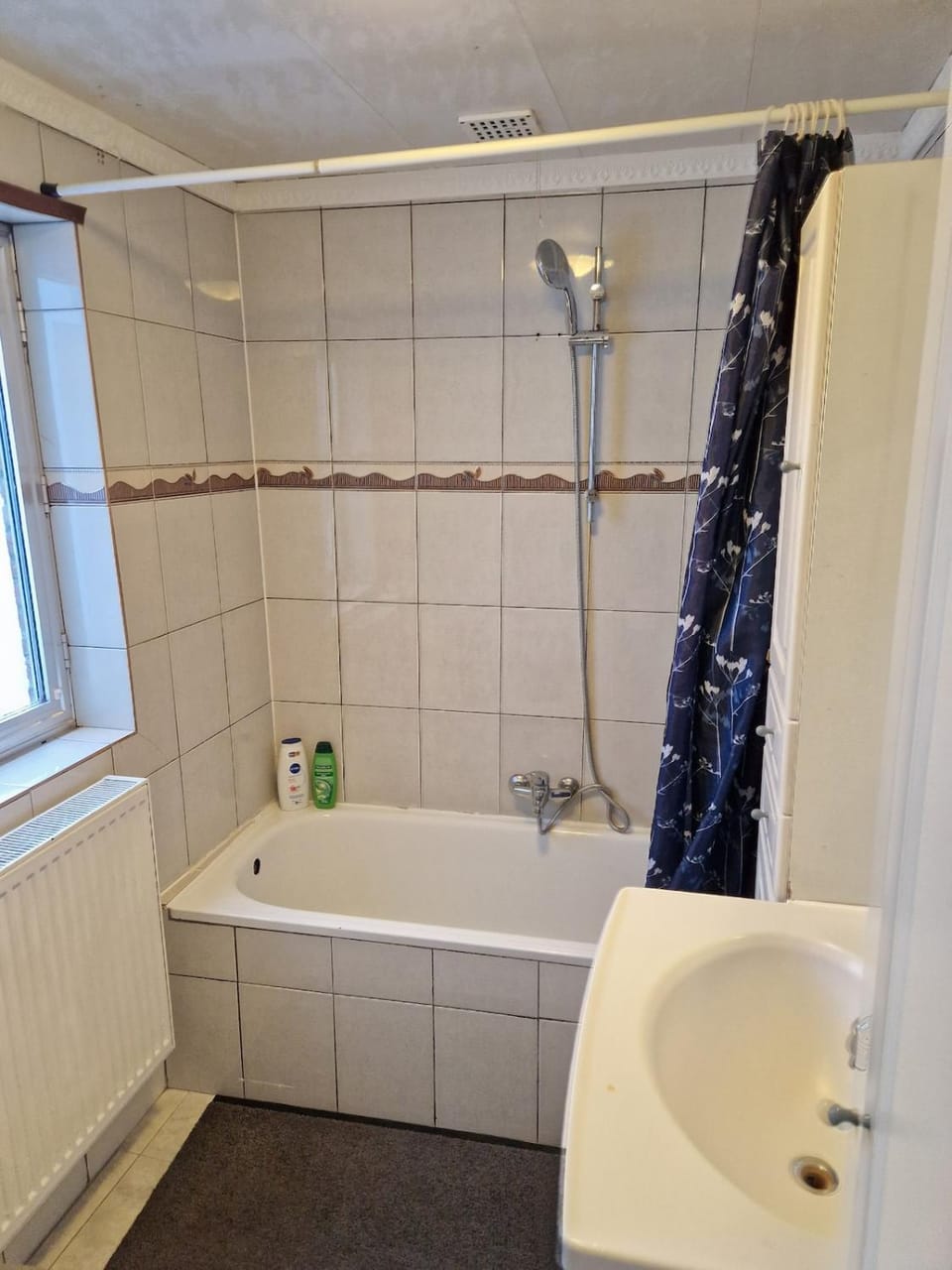Bathroom, Bath