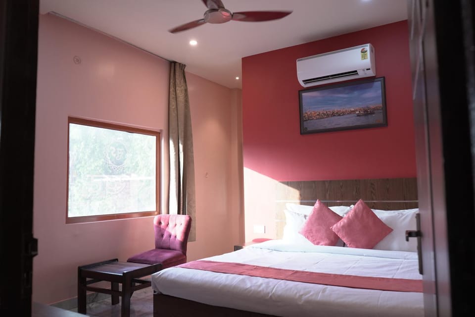 Sukhad stay Hotel in Uttar Pradesh