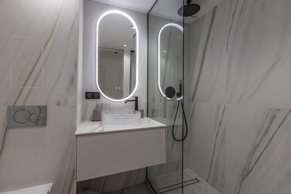 Renovated 1BR Steps from Croisette & Beach Apartment in Cannes