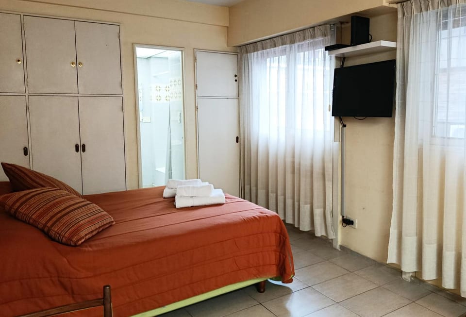 Monoambiente Plaza San Martín- Excelente ubicación Apartment in Buenos Aires