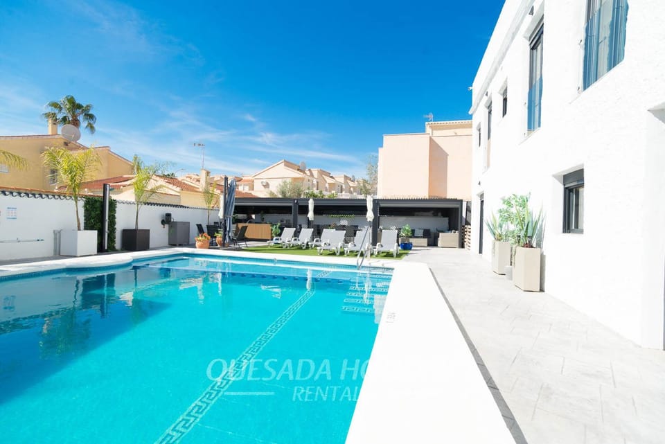 La Casona Luxury Villa with Heated Pool, Jacuzzi and Gym Costa Blanca Villa in Vega Baja del Segura