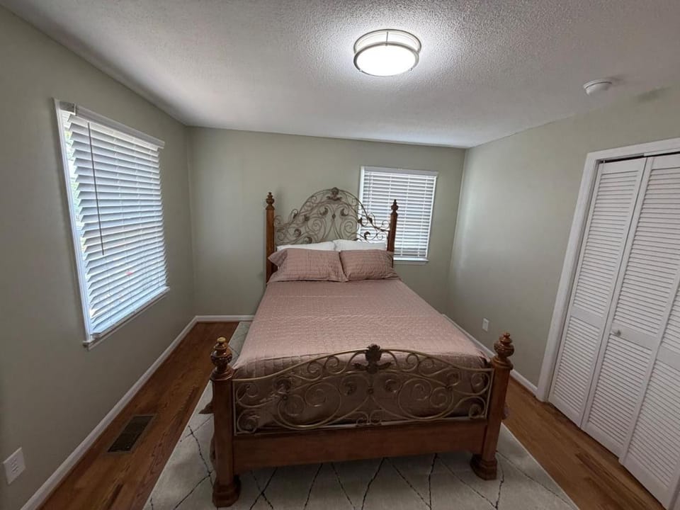 Lux City Stay House in Greensboro