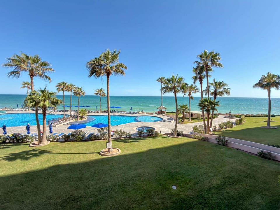 Wake Up to the Sea Oceanfront Retreat W207 House in Rocky Point