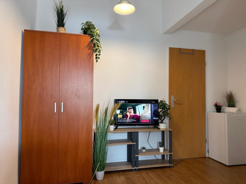 Moderne Einzelzimmer mit eigenem Bad & Gemeinschaftsküche Apartment hotel in Frankfurt