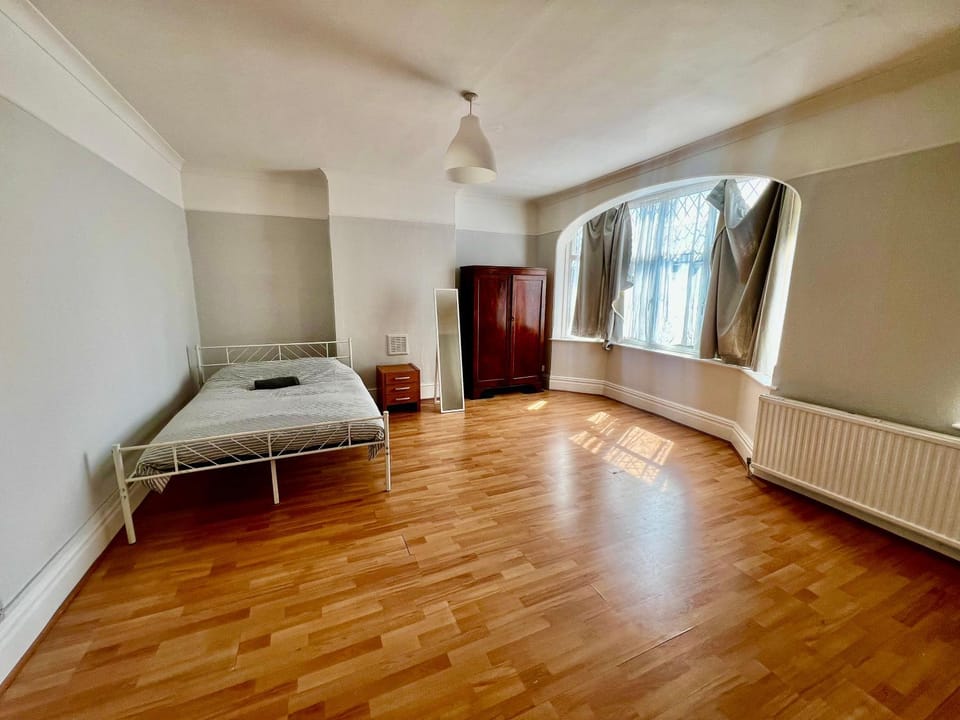 East Croydon Train Station Vacation rental in Croydon