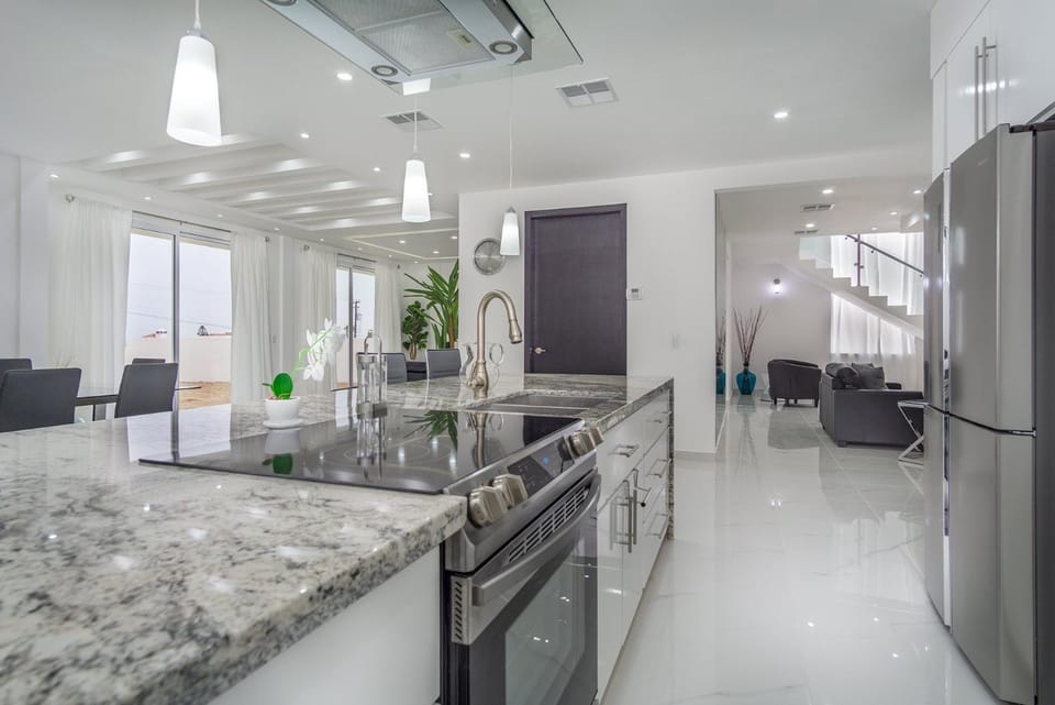 Kitchen or kitchenette, kitchen