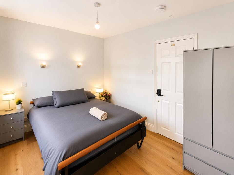 Bed, Photo of the whole room, Bedroom, towels, wardrobe