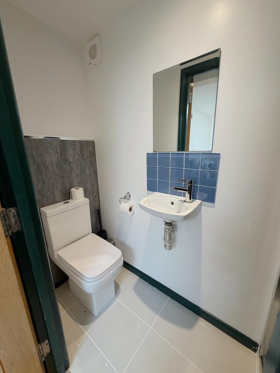 Shower, Toilet