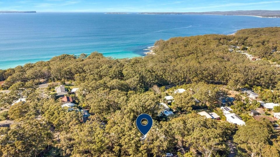 Bushland Retreat House in Vincentia