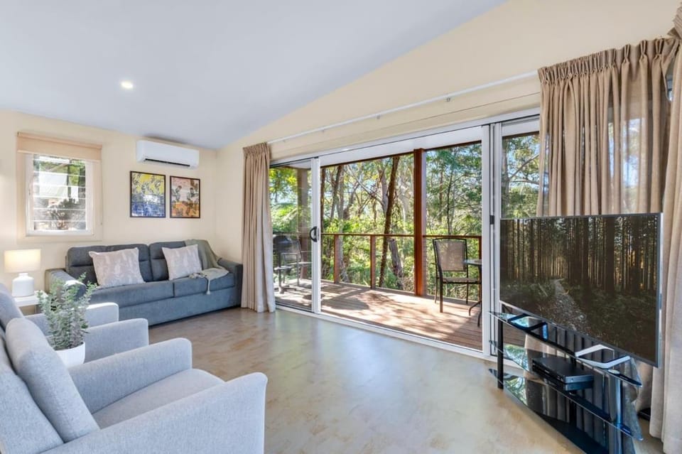 Bushland Retreat House in Vincentia