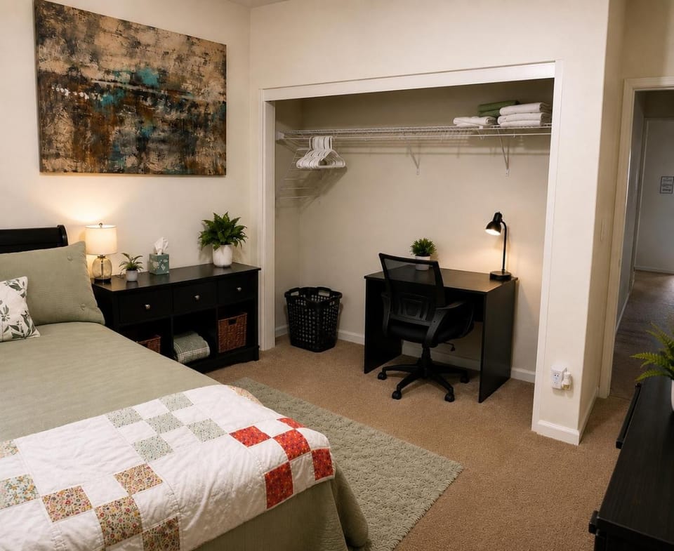 Seating area, Bedroom