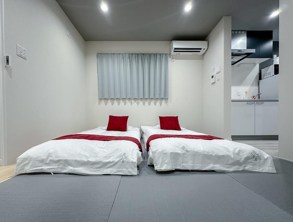 Photo of the whole room, Bedroom, air conditioner