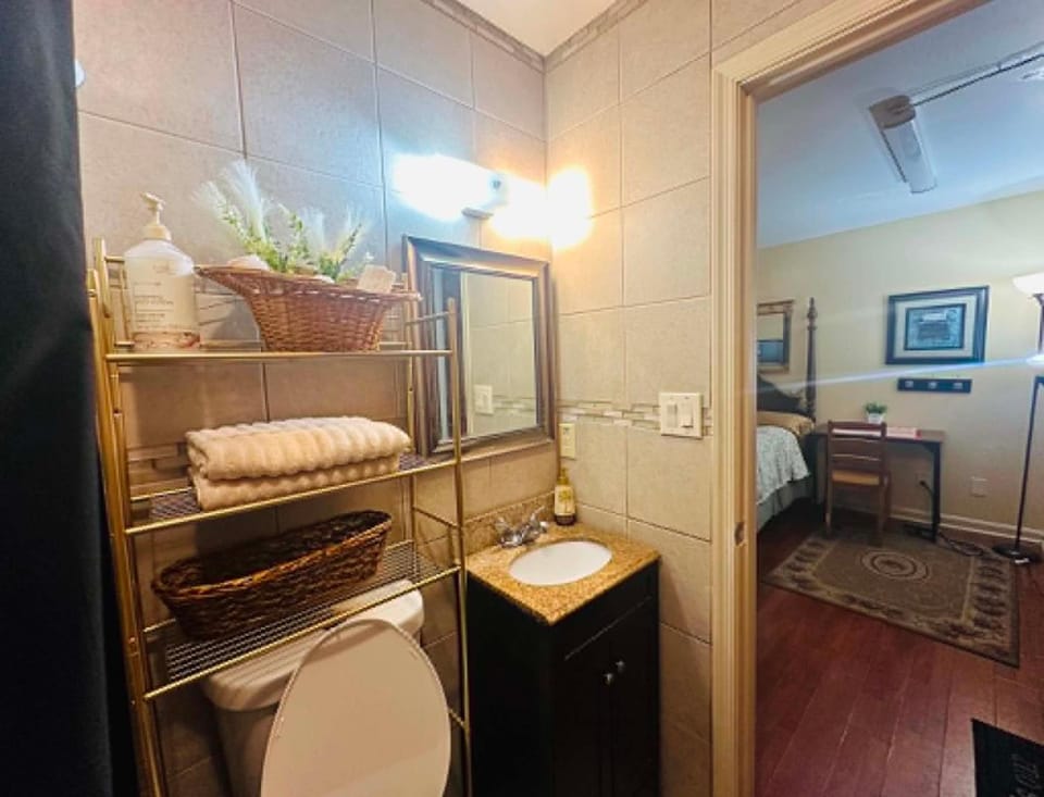 Toilet, Bathroom